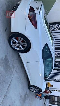 هیوندای جێنسس